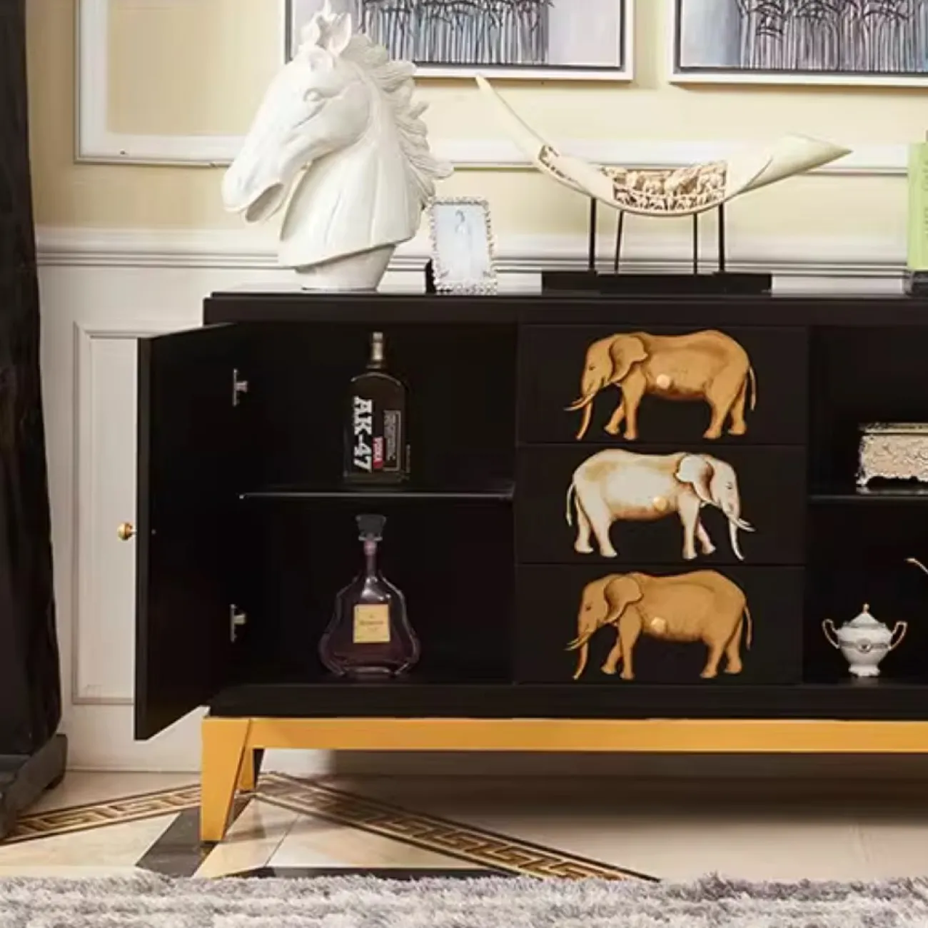 Расписной шкаф из массива дерева Creative Life 35987-29