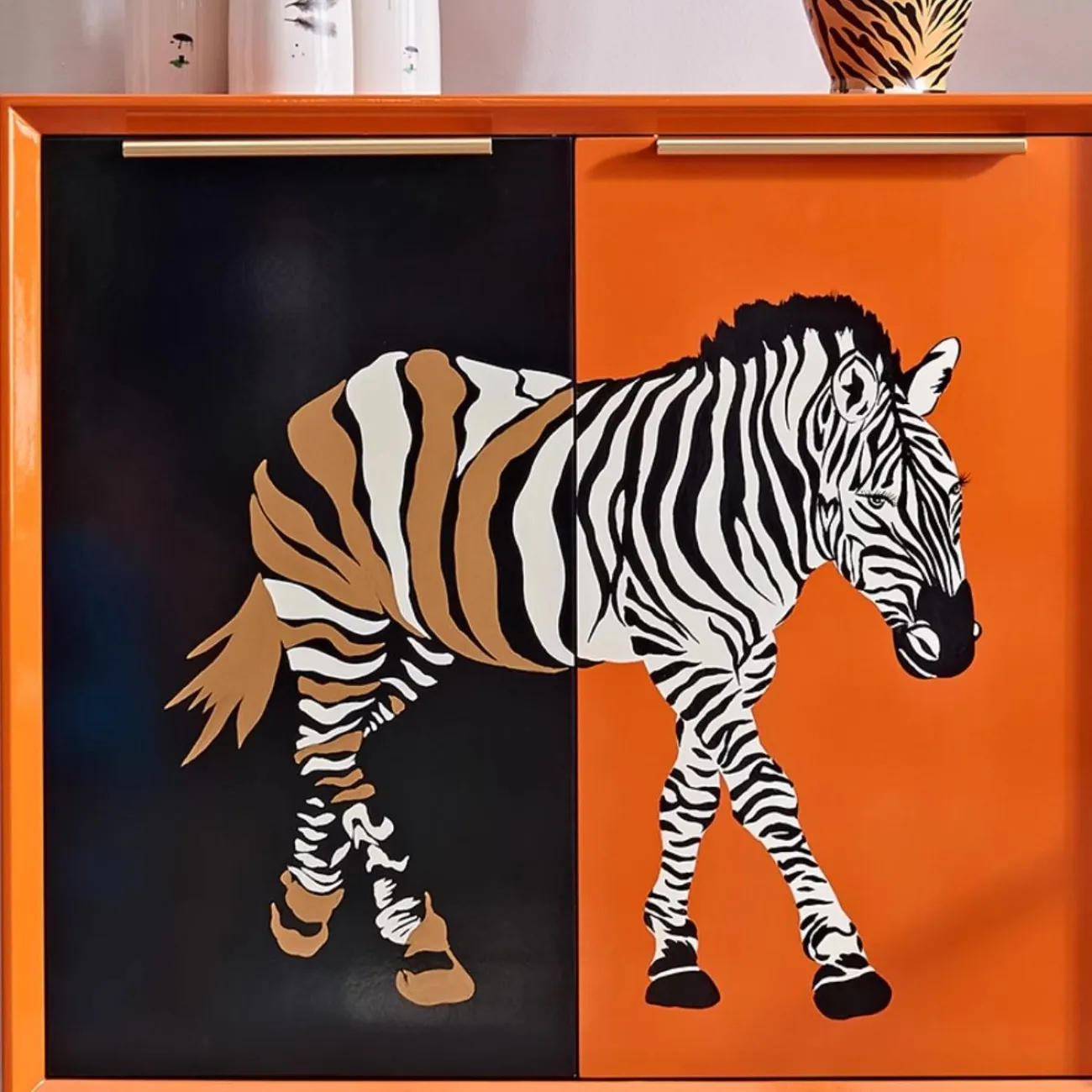 Роскошный расписной шкаф Creative Life 36001-29 Роскошный расписной шкаф Creative Life 36001-29