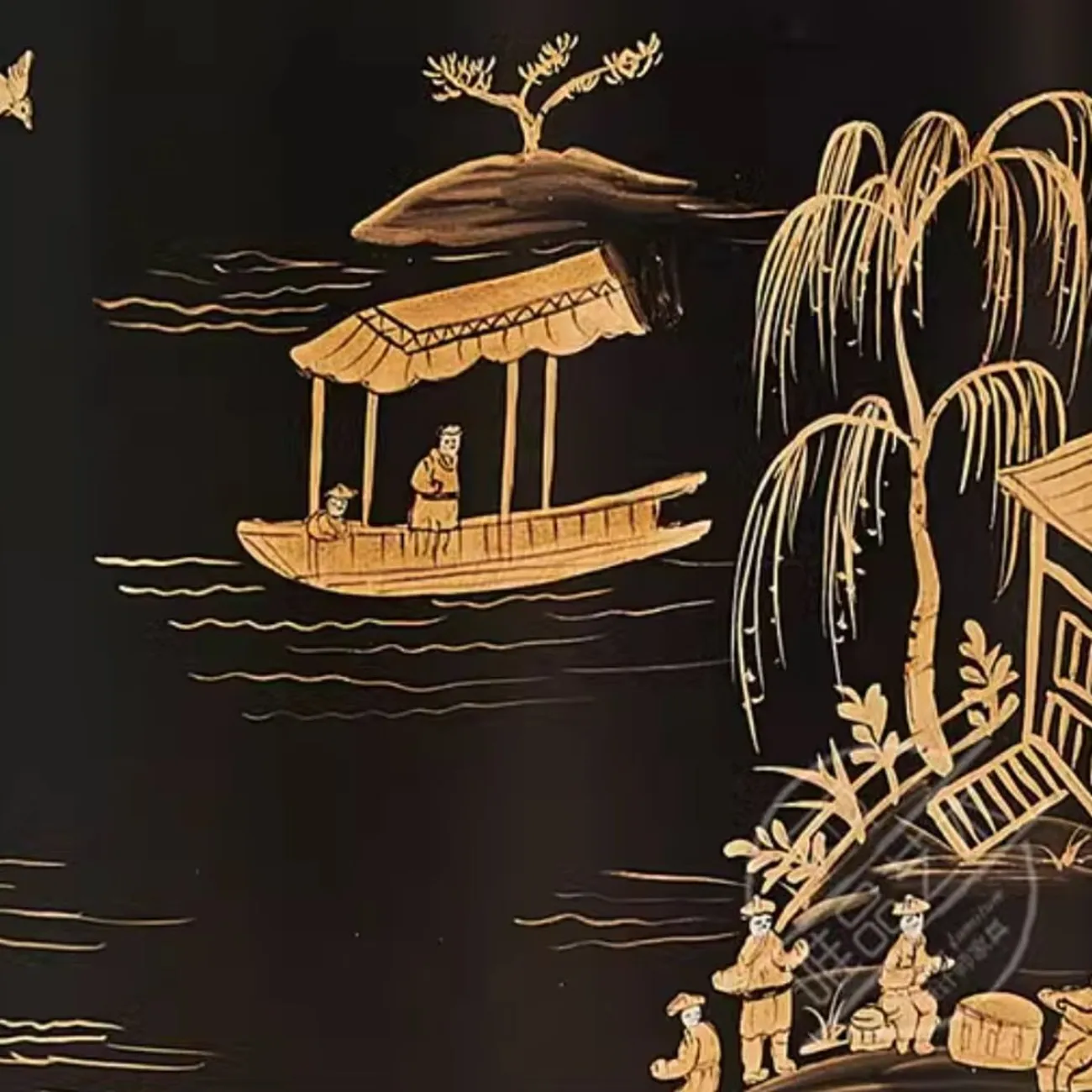 Роскошный декоративный шкаф из массива дерева Creative Life 36007-29