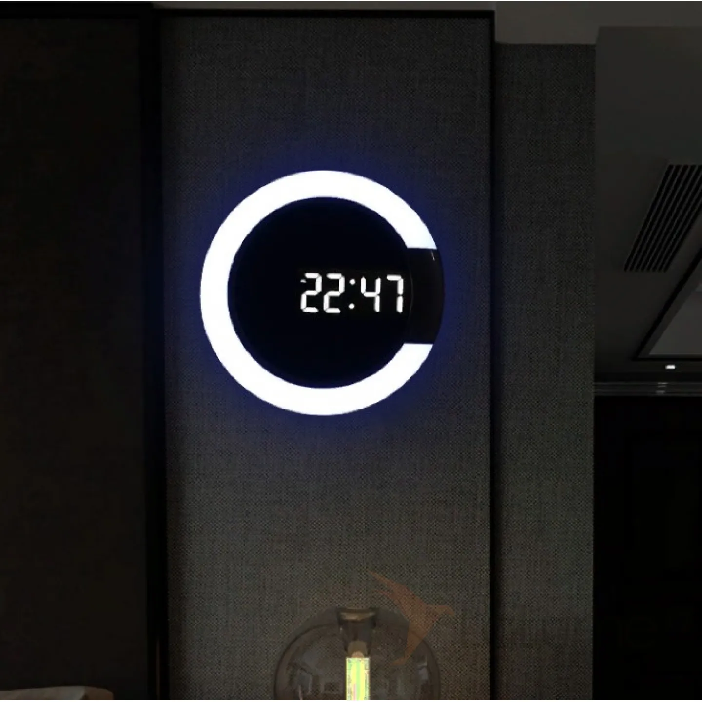 Часы электронные настенные, настольные, с будильником, 36 х 15 х 3 см, красные цифры No brand