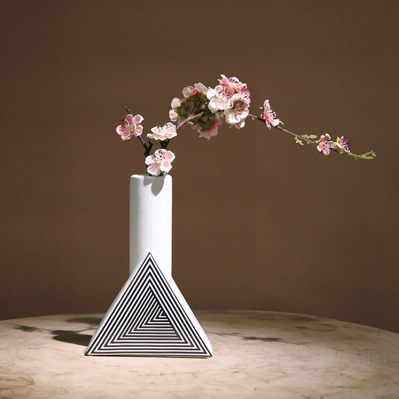 Ваза «Геометрия» LaLume DK_602906 Треугольник