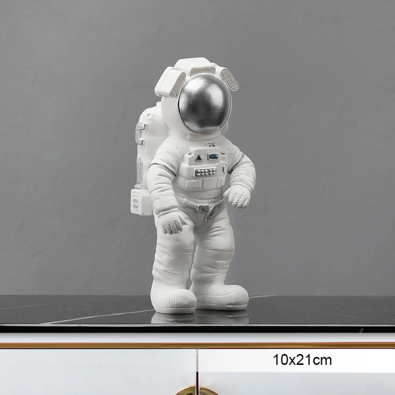 Роскошная статуэтка космонавта для гостиной LaLume DK20399-27