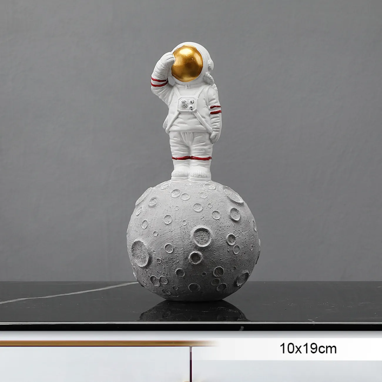 Роскошная статуэтка космонавта для гостиной LaLume DK20399-27