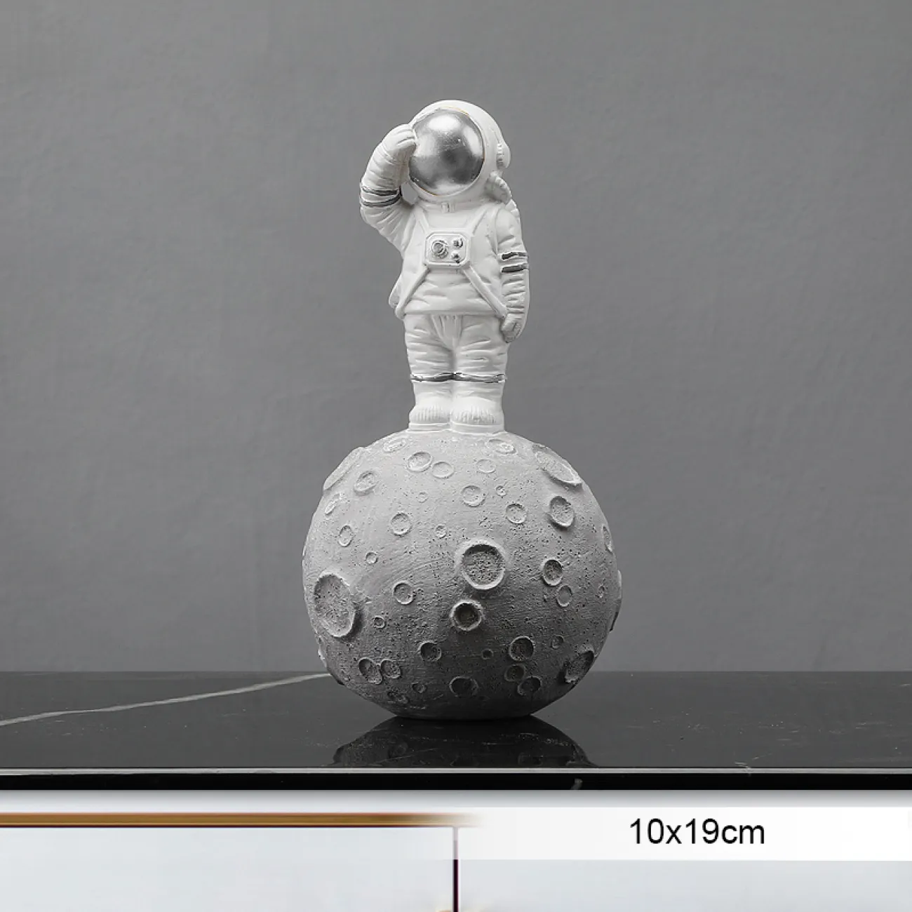 Роскошная статуэтка космонавта для гостиной LaLume DK20399-27