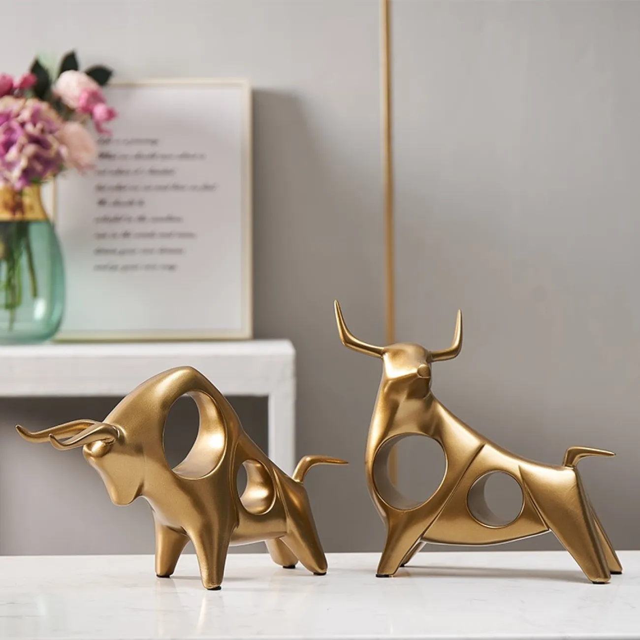 Дизайнерская статуэтка Дикий бык LaLume-SKS00115 Дизайнерская статуэтка Дикий бык LaLume-SKS00115