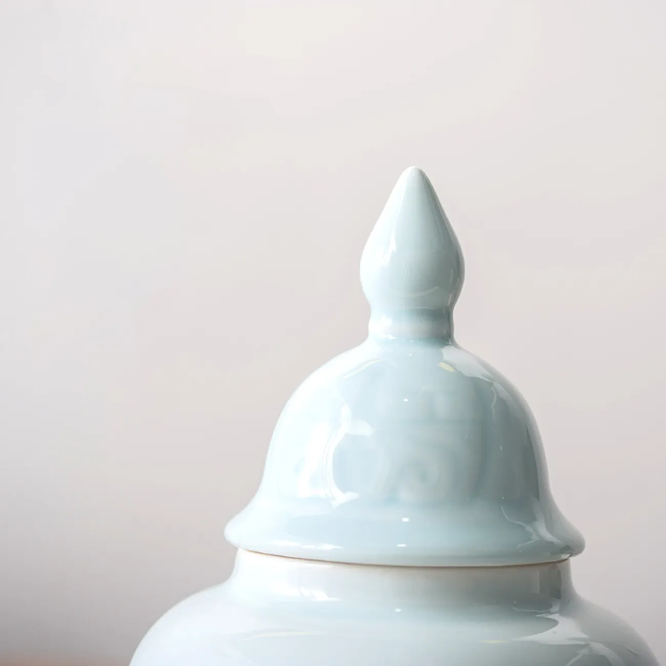 Керамическая чайница в восточном стиле LaLume DK20420-23 Керамическая чайница в восточном стиле LaLume DK20420-23