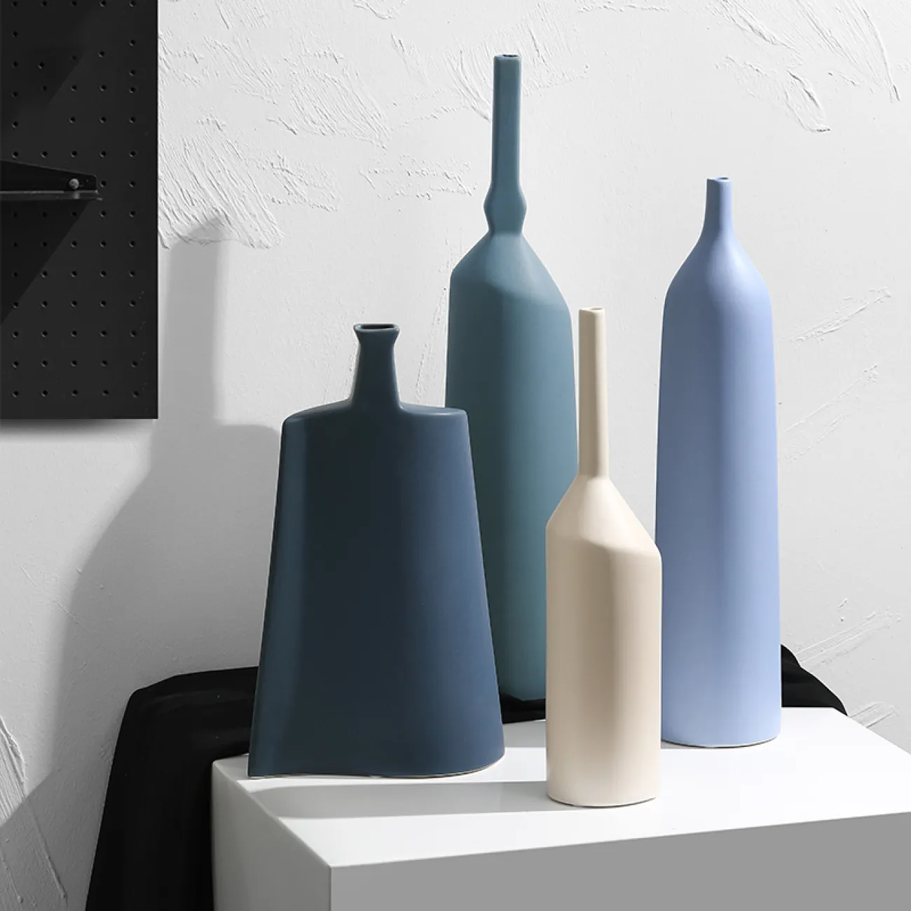 Минималистские абстрактные керамические вазы в Скандинавском стиле LaLume DK20470-23