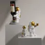 Необычная декоративная статуэтка-подставка космонавта для гостиной LaLume DK20473-23