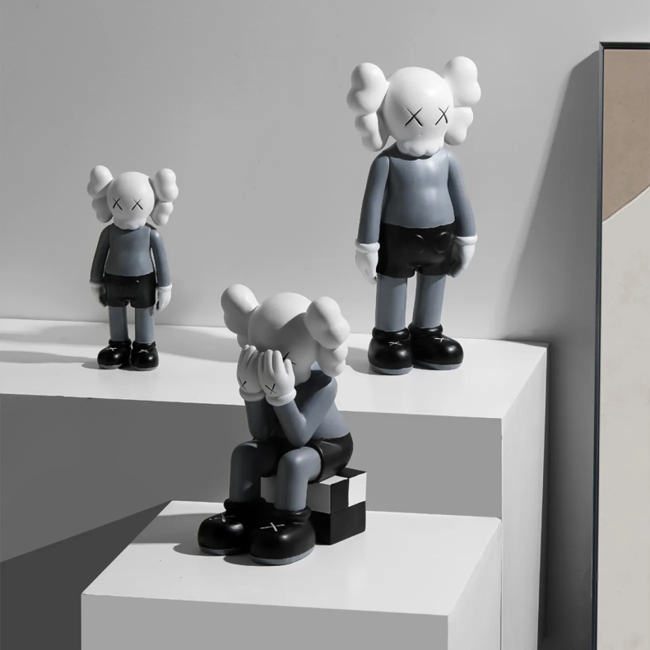 Необычная декоративная статуэтка в мультяшном стиле для гостиной LaLume DK20475-23 Необычная декоративная статуэтка в мультяшном стиле для гостиной LaLume DK20475-23