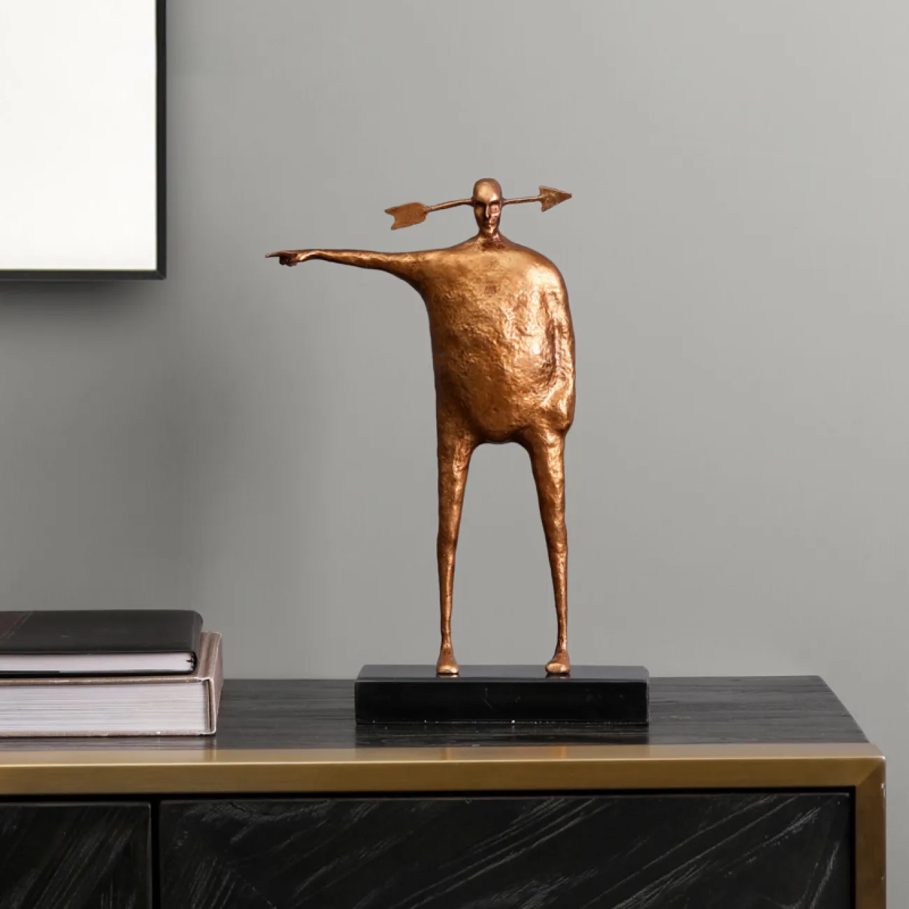 Необычная абстрактная статуэтка для гостиной в Китайском стиле LaLume DK20481-23 Необычная абстрактная статуэтка для гостиной в Китайском стиле LaLume DK20481-23