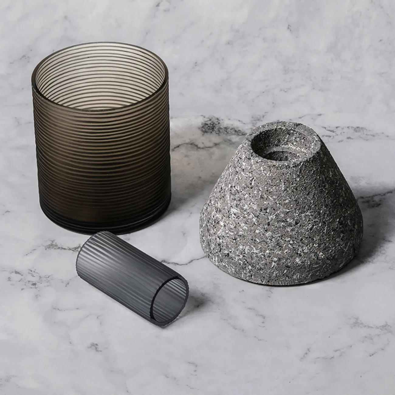 Необычная креативная ваза с узким горлом для гостиной в Современном стиле LaLume DK20484-23