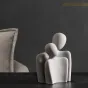 Современная абстрактная керамическая статуэтка двух людей в объятиях для гостиной LaLume DK20487-23