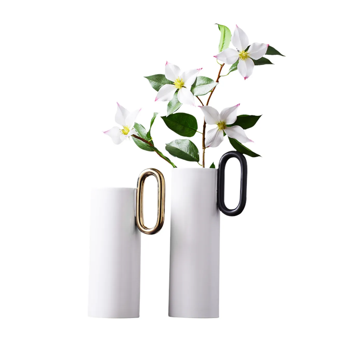 Простая белая керамическая ваза с ручкой для гостиной в Скандинавском стиле LaLume DK20489-23