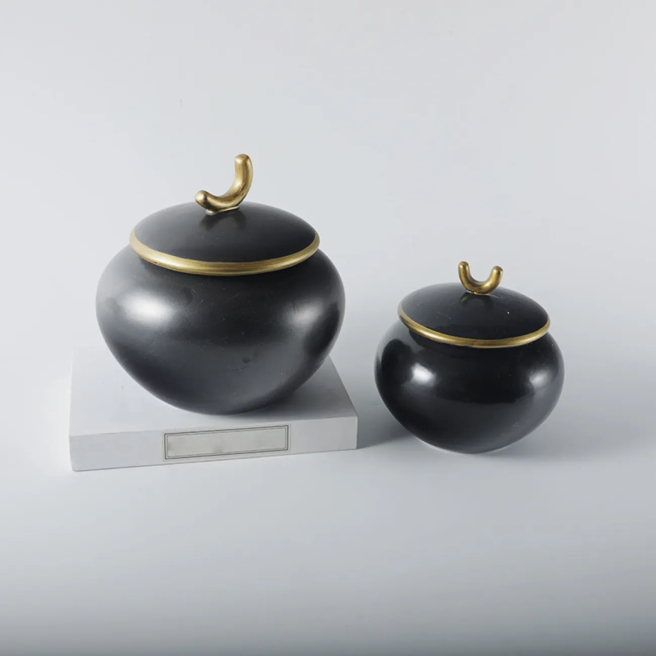 Минималистичная керамическая ваза с крышкой для гостиной в Китайском стиле LaLume DK20535-23