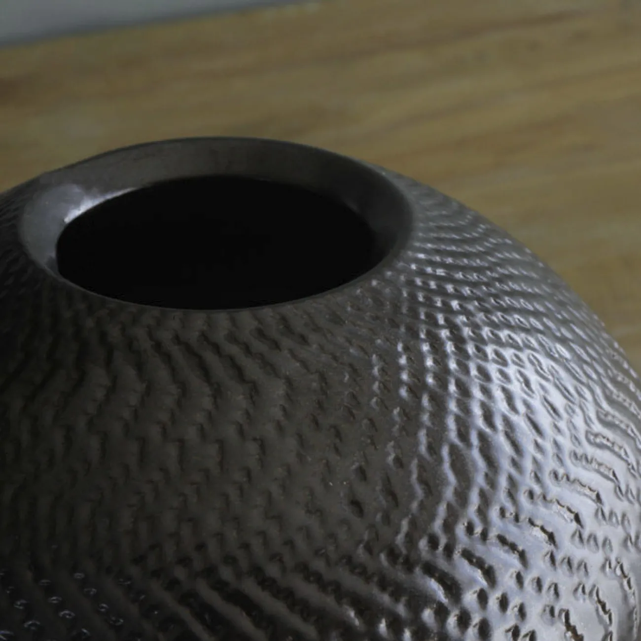 Минималистичная керамическая ваза для гостиной в Неоклассическом стиле LaLume DK20541-23