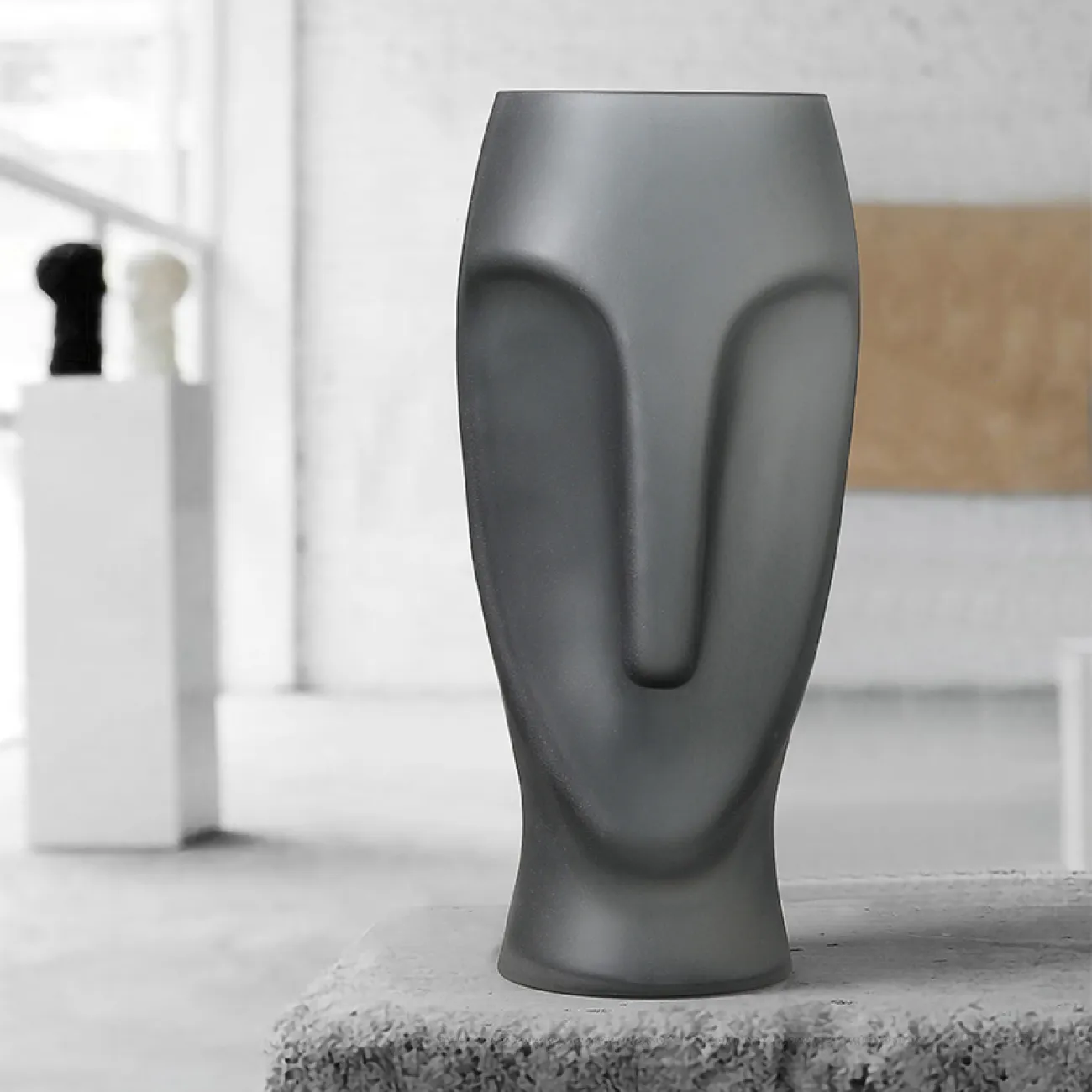 Абстрактная стеклянная ваза для цветов в Скандинавском стиле LaLume DK20587-23