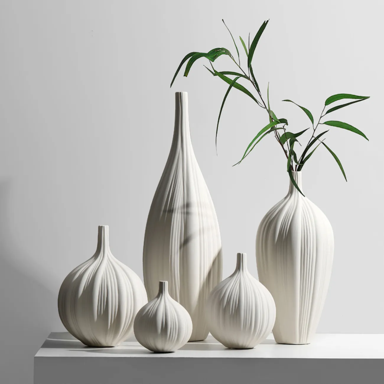 Современная настольная керамическая ваза для гостиной в Китайском стиле LaLume DK20591-23 Современная настольная керамическая ваза для гостиной в Китайском стиле LaLume DK20591-23