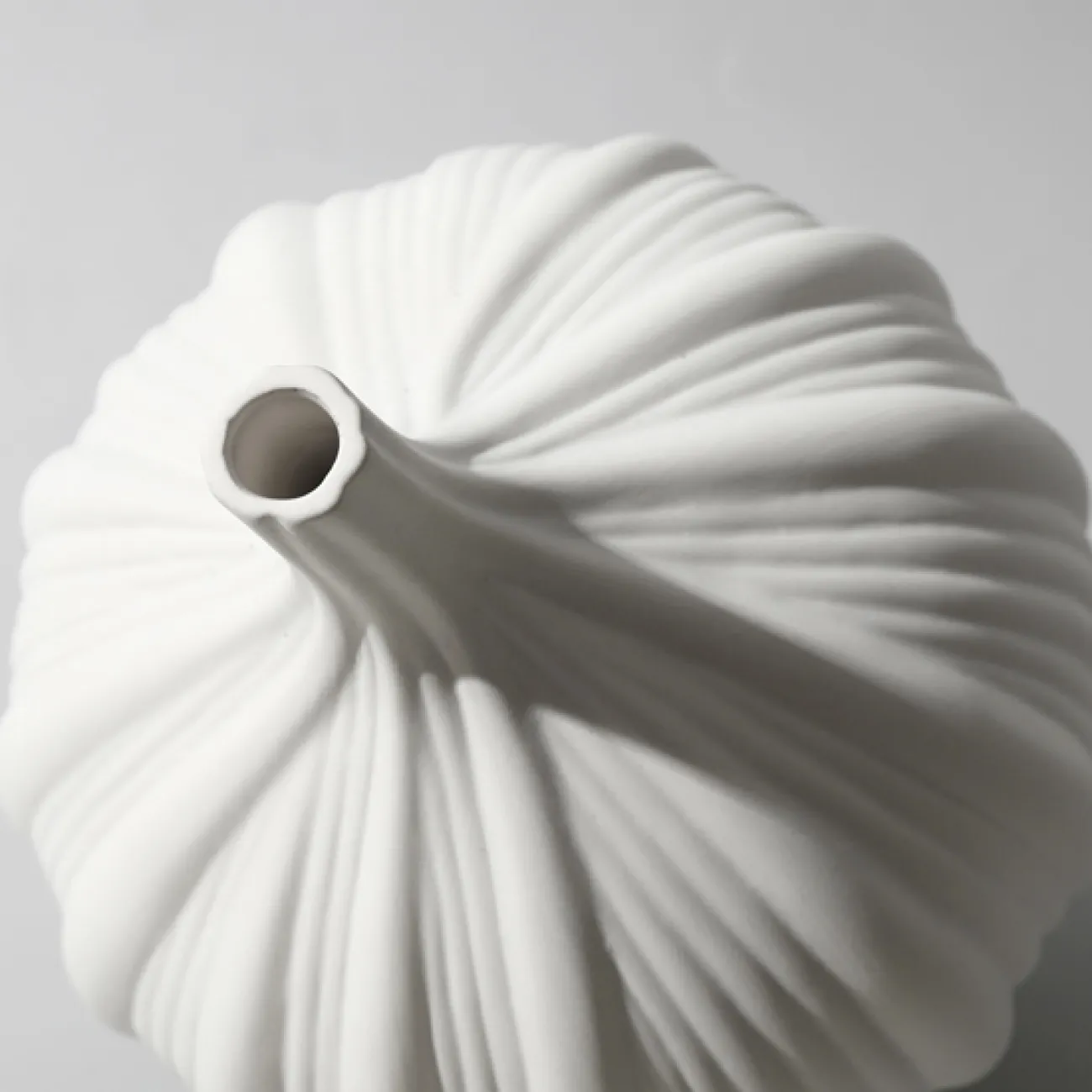 Современная настольная керамическая ваза для гостиной в Китайском стиле LaLume DK20591-23 Современная настольная керамическая ваза для гостиной в Китайском стиле LaLume DK20591-23