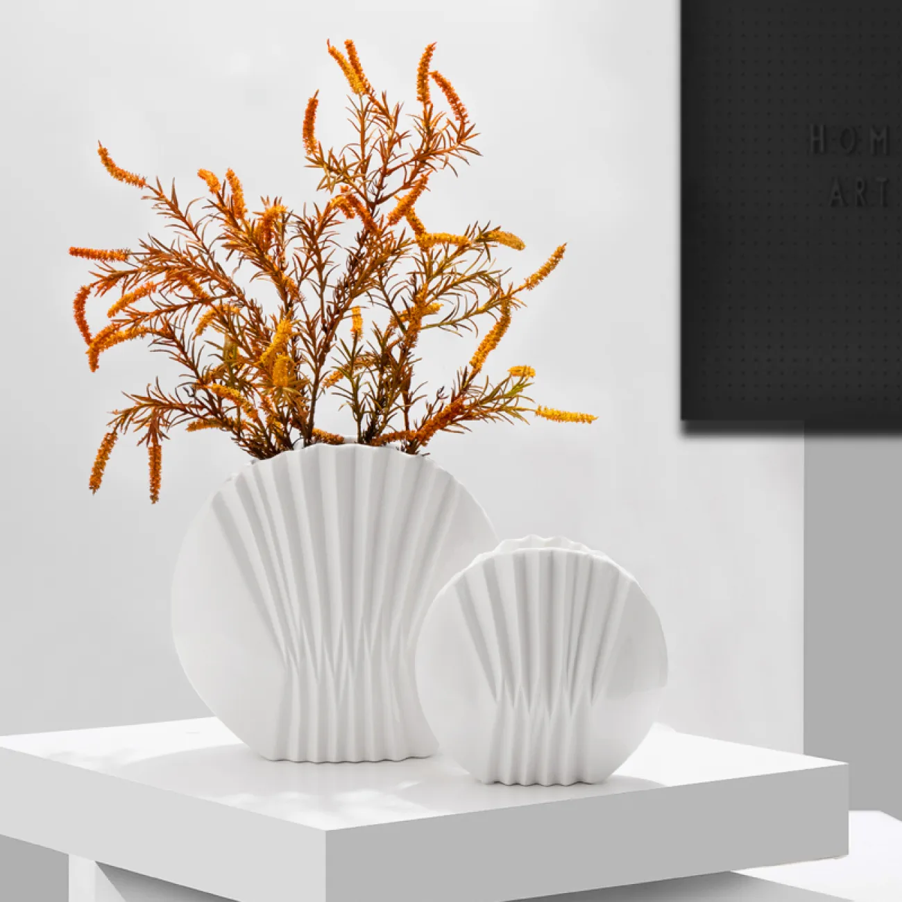 Необычная керамическая ваза для гостиной в Современном стиле LaLume DK20593-23