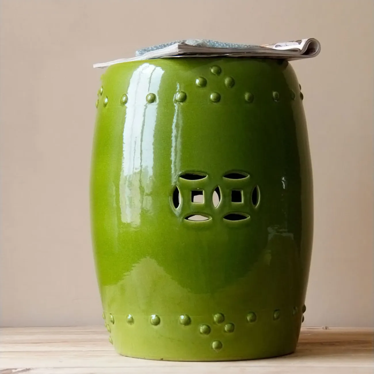 Минималистичный керамический стул для одевания обуви в Современном стиле LaLume DK20610-23