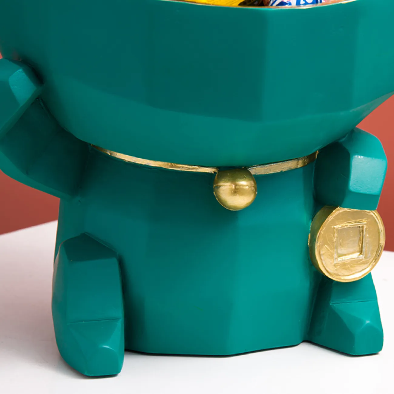 Необычная ваза-конфетница в форме кота для гостиной в стиле Лёгкая роскошь LaLume DK20677-23