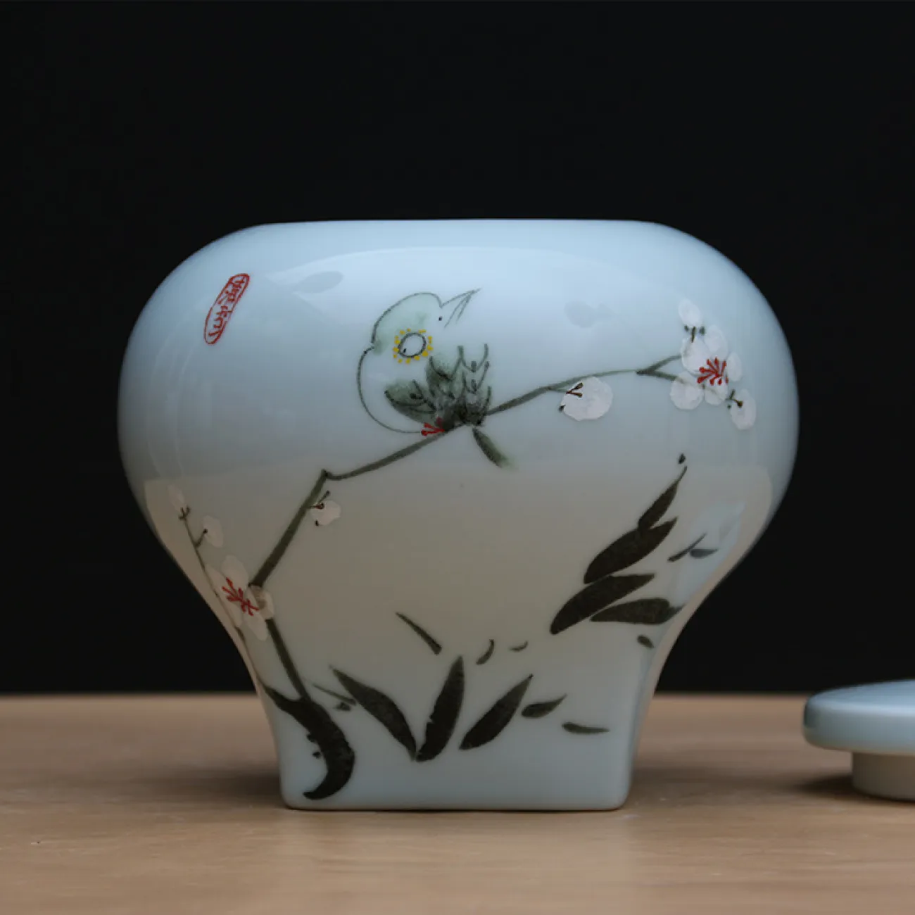 Креативная керамическая настольная ваза с узором в Неоклассическом стиле LaLume DK20681-23