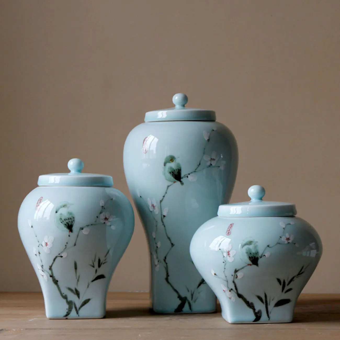 Креативная керамическая настольная ваза с узором в Неоклассическом стиле LaLume DK20681-23