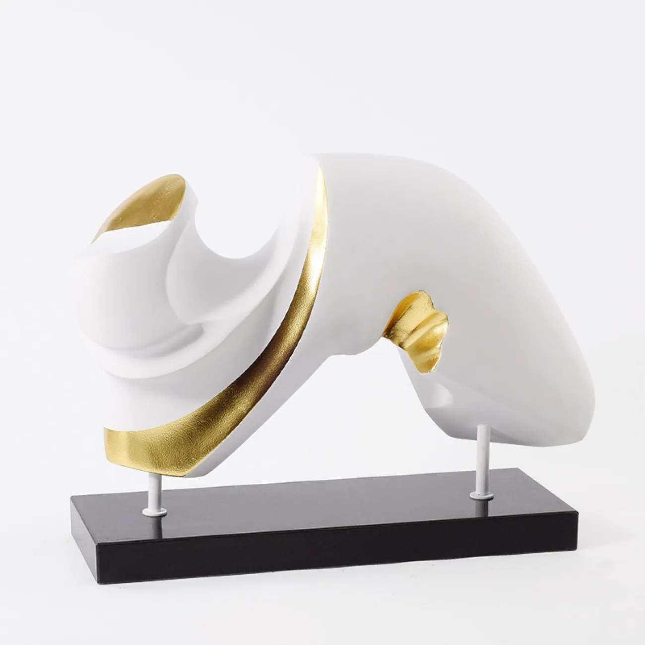 Абстрактная дизайнерская статуэтка для гостиной в Современном стиле LaLume DK20838-23 Абстрактная дизайнерская статуэтка для гостиной в Современном стиле LaLume DK20838-23