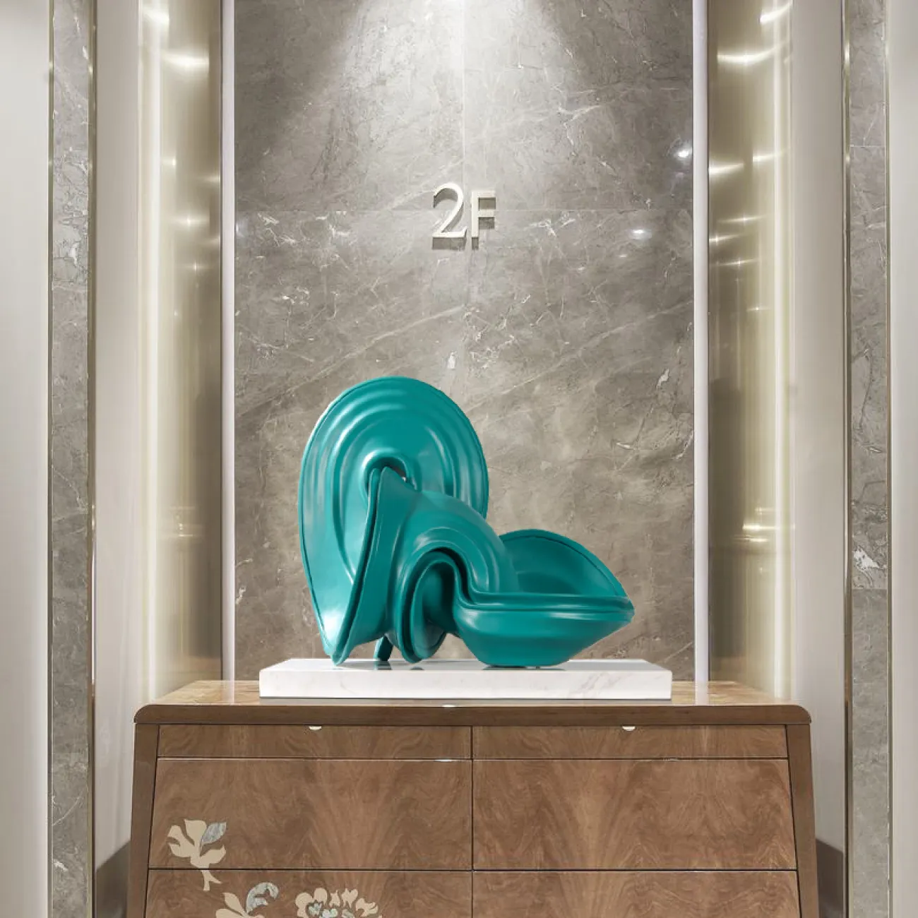 Дизайнерская абстрактная скульптура для гостиной в Современном стиле LaLume DK20876-23 Дизайнерская абстрактная скульптура для гостиной в Современном стиле LaLume DK20876-23