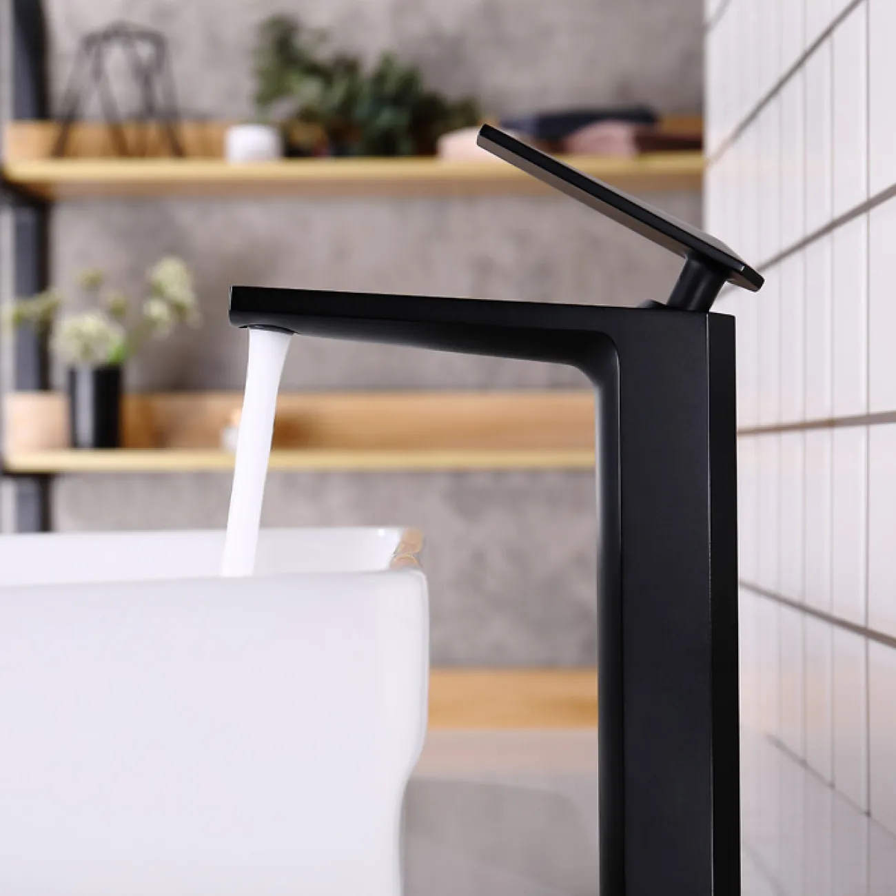 Роскошный латунный смеситель для умывальника в Современном стиле LaLume MB21100-23 Роскошный латунный смеситель для умывальника в Современном стиле LaLume MB21100-23