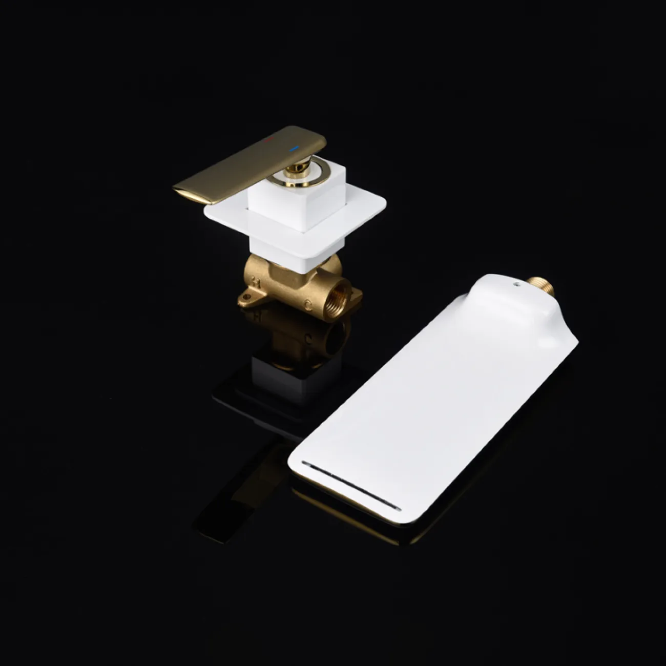 Скрытый латунный смеситель для ванной в Современном стиле LaLume MB21101-23