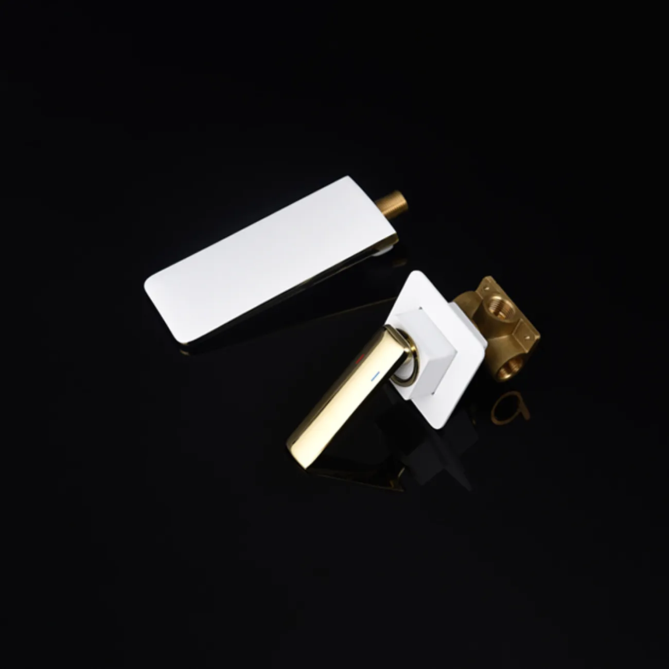 Скрытый латунный смеситель для ванной в Современном стиле LaLume MB21101-23