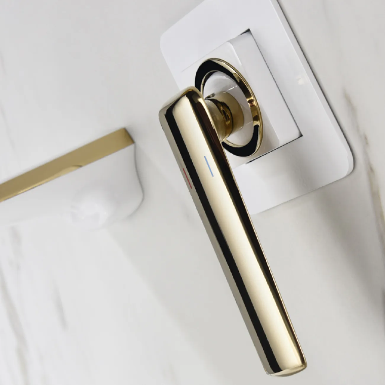 Скрытый латунный смеситель для ванной в Современном стиле LaLume MB21101-23