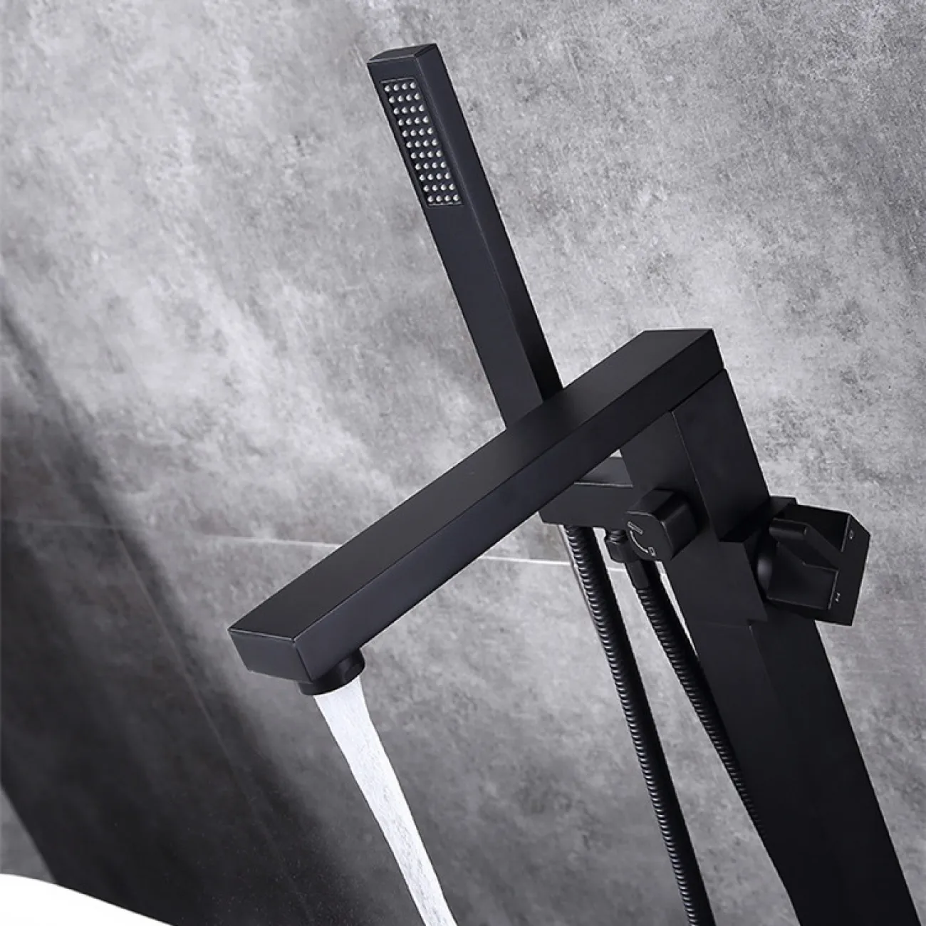 Напольный латунный смеситель для ванной в Европейском стиле LaLume MB21102-23