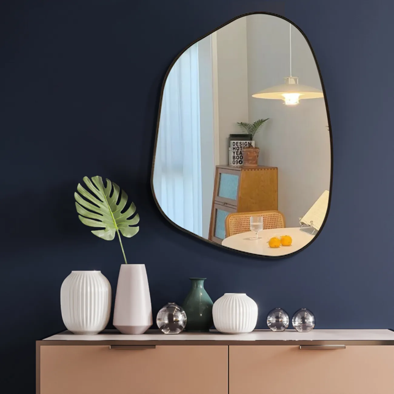 Декоративное овальное зеркало для гостиной в Европейском стиле LaLume DK21207-23 Декоративное овальное зеркало для гостиной в Европейском стиле LaLume DK21207-23