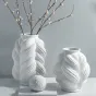 Белая креативная керамическая ваза «Коса» LaLume DK607703-23
