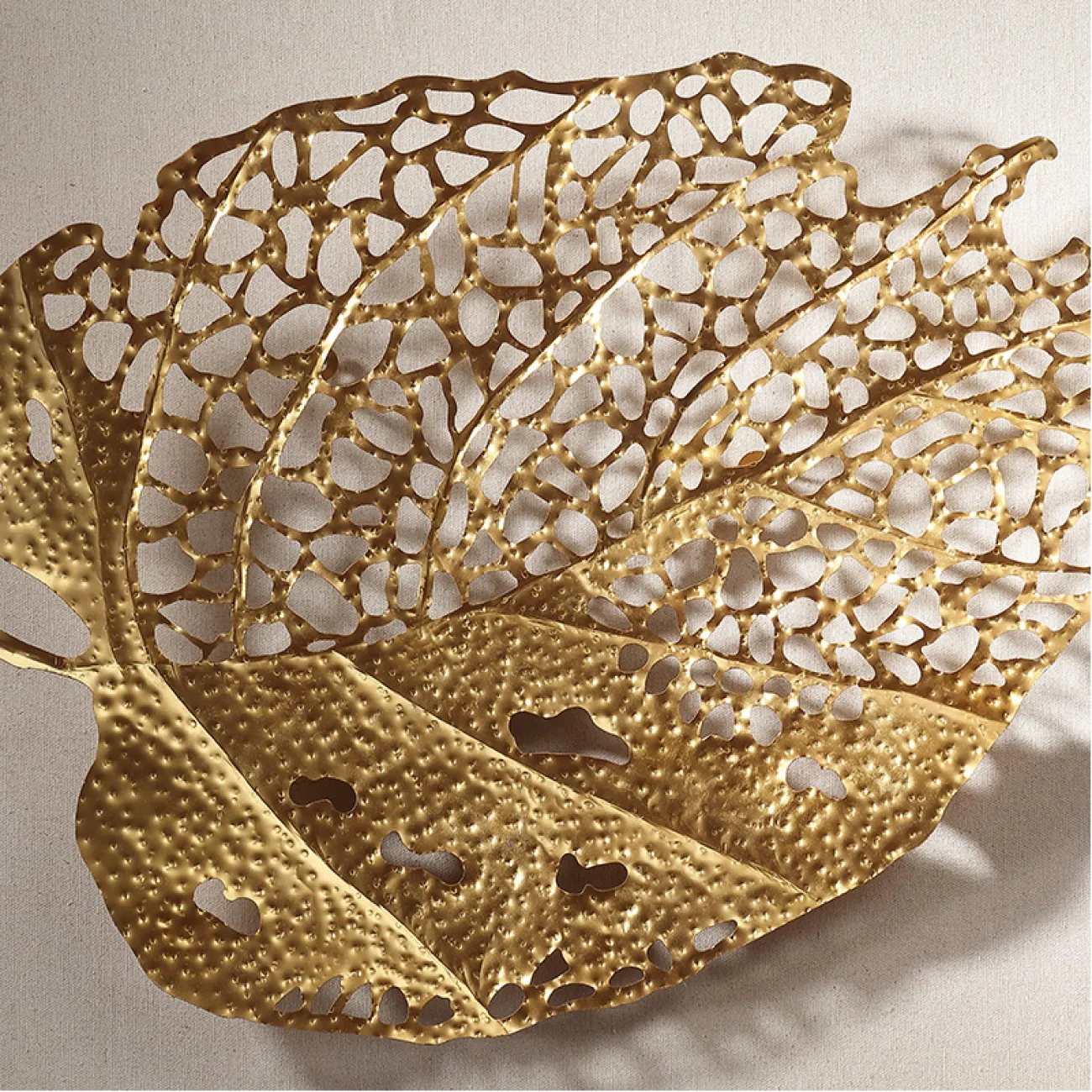 Дизайнерский настенный декор в форме листа LaLume DK20408-23