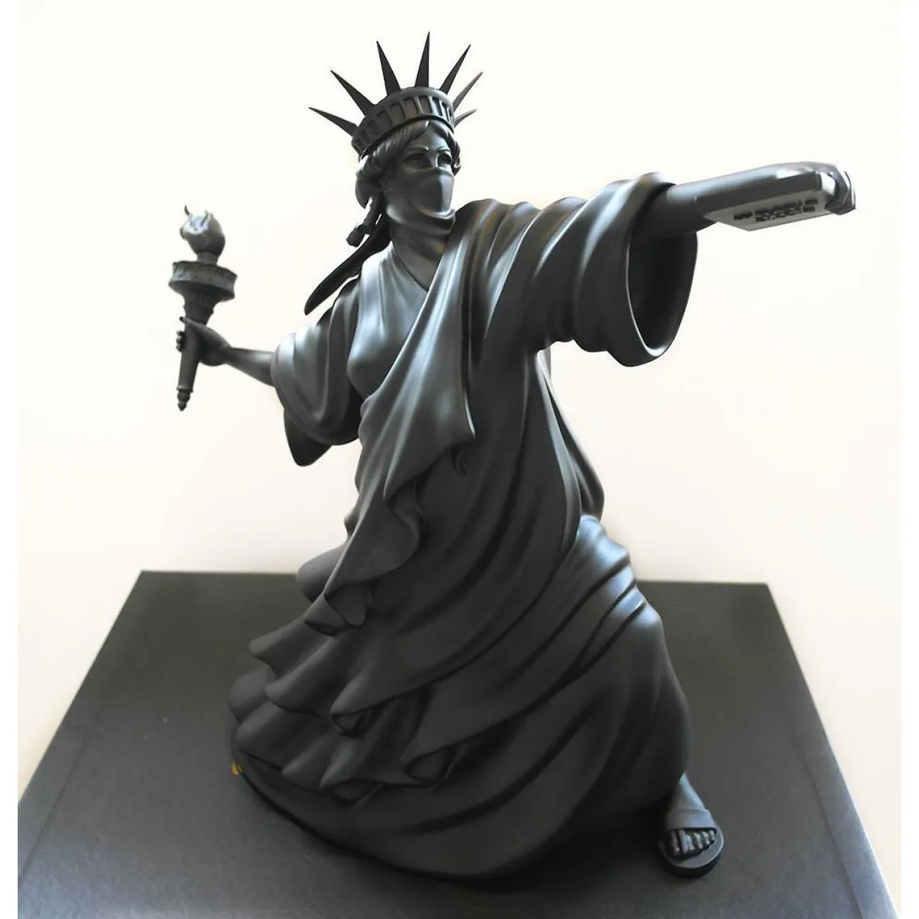 Настольное украшение из смолы Статуя Свободы Настольное украшение из смолы Статуя Свободы