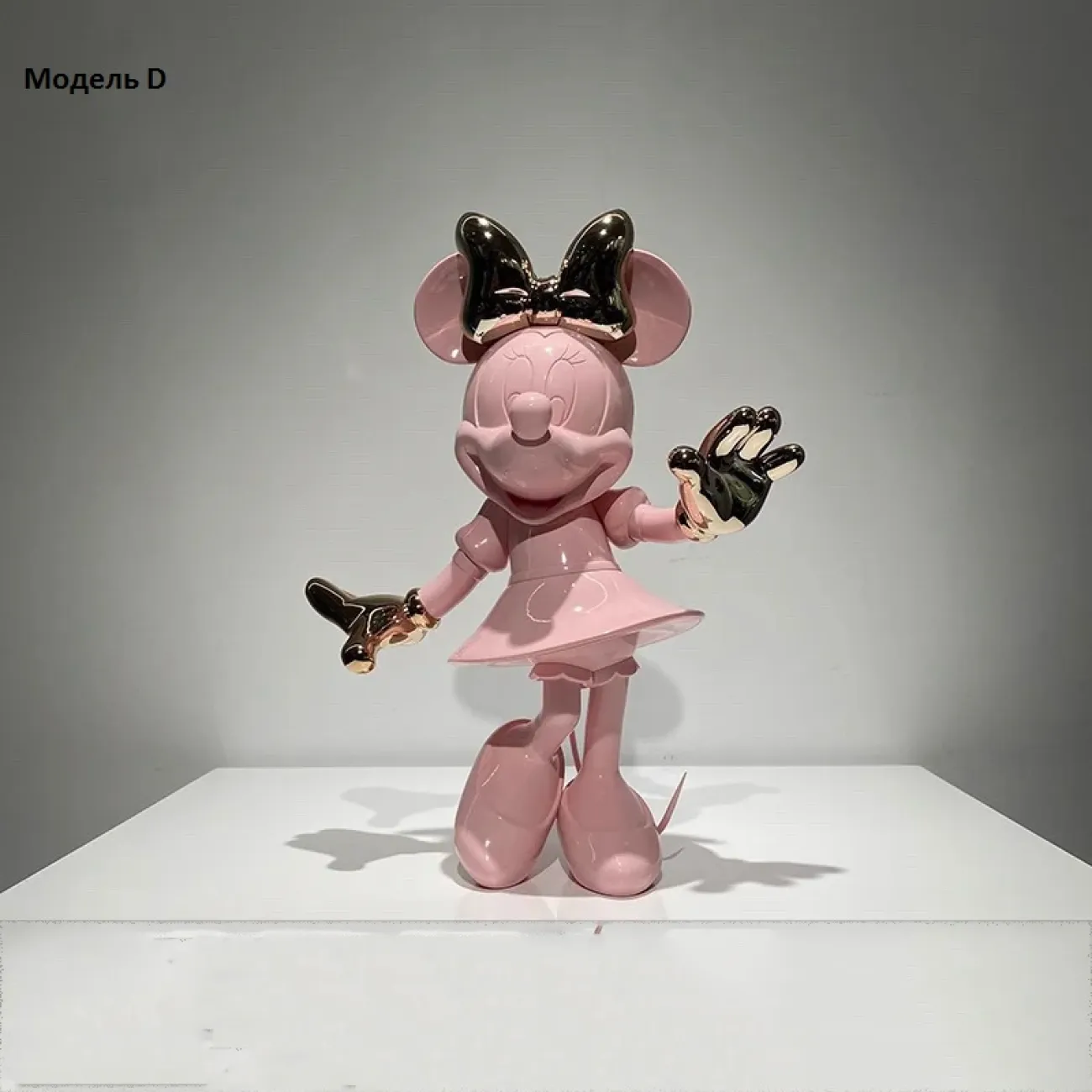 Мультяшная скульптура из смолы ручной работы Mickey