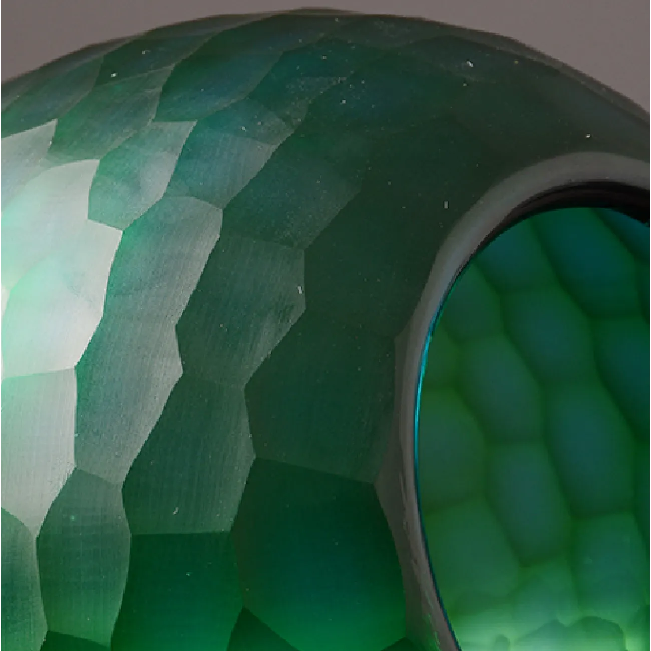 Стеклянная ваза для цветов Scales