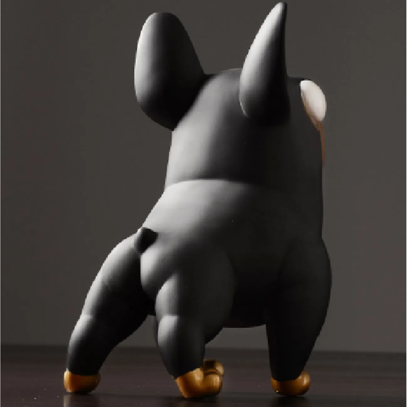 Дизайнерская работа статуэтка из ПВХ Fat Dog