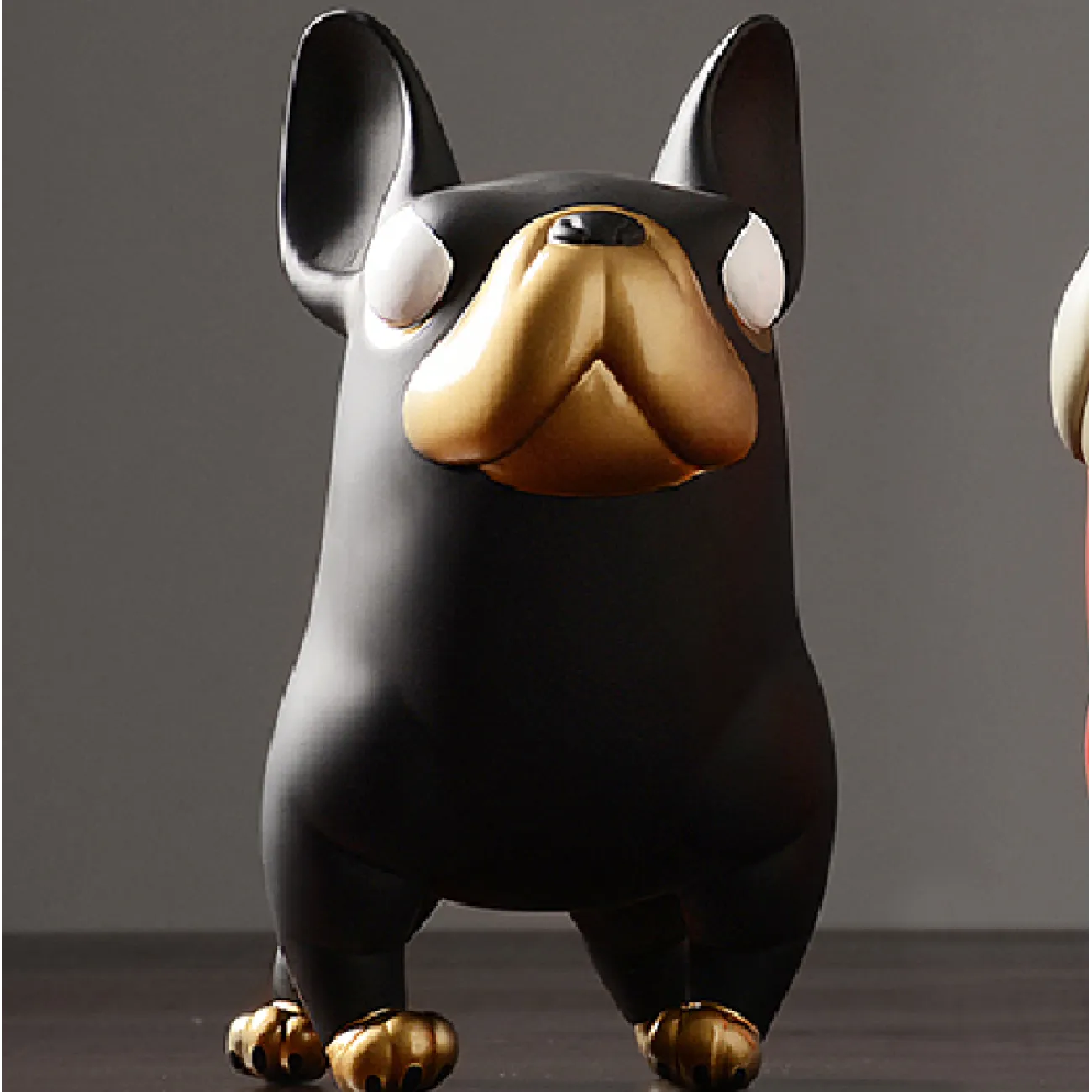 Дизайнерская работа статуэтка из ПВХ Fat Dog