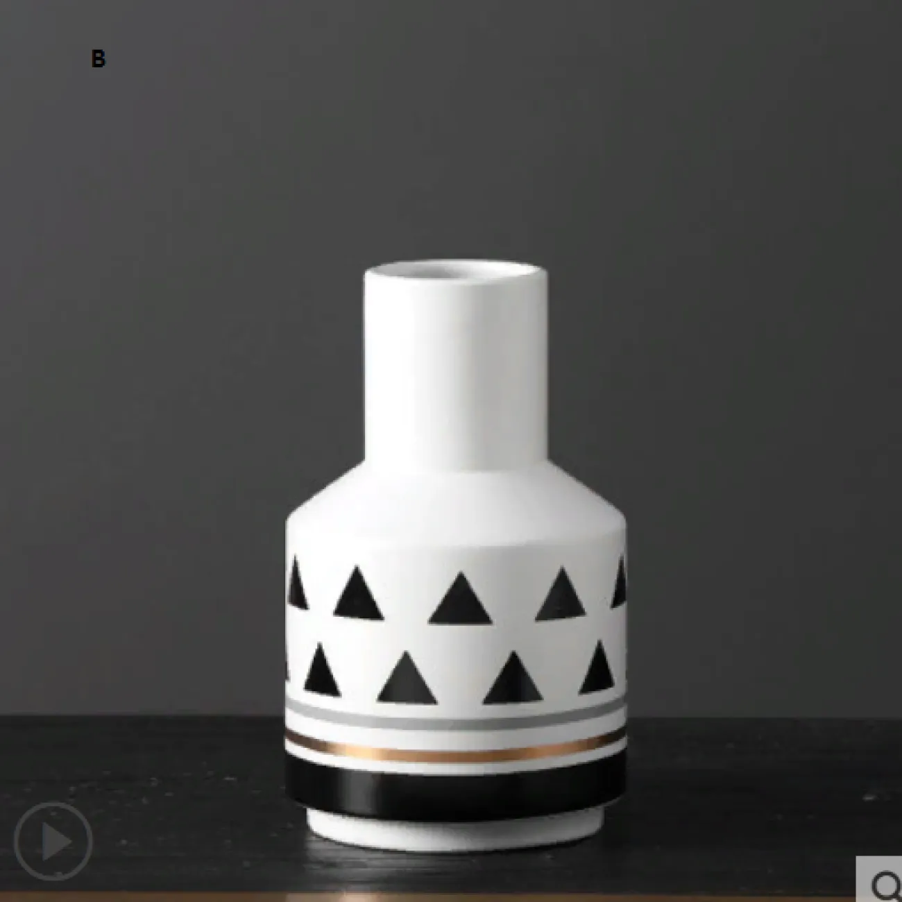 Скандинавская керамическая ваза с росписью Muline Скандинавская керамическая ваза с росписью Muline