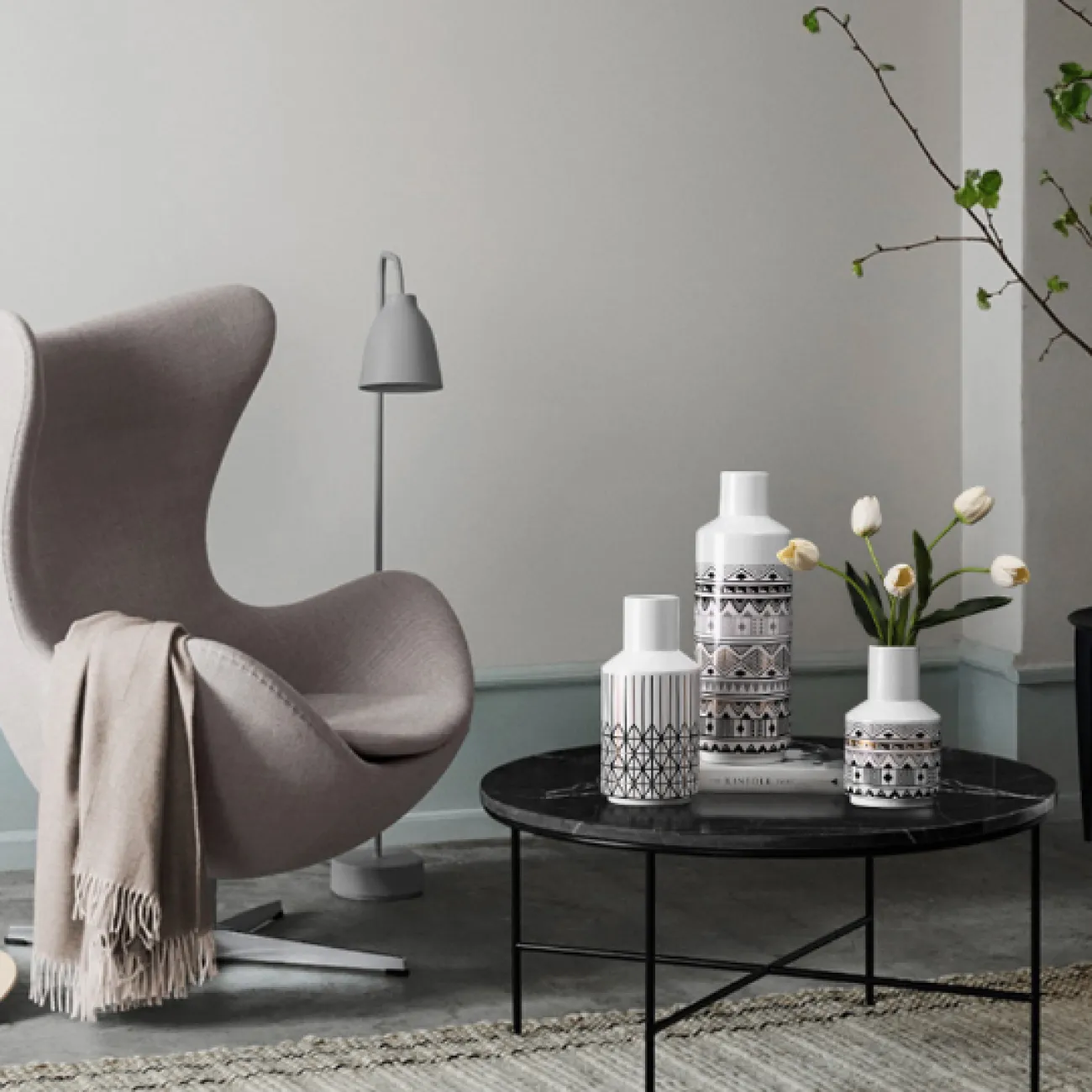 Скандинавская керамическая ваза с росписью Muline Скандинавская керамическая ваза с росписью Muline