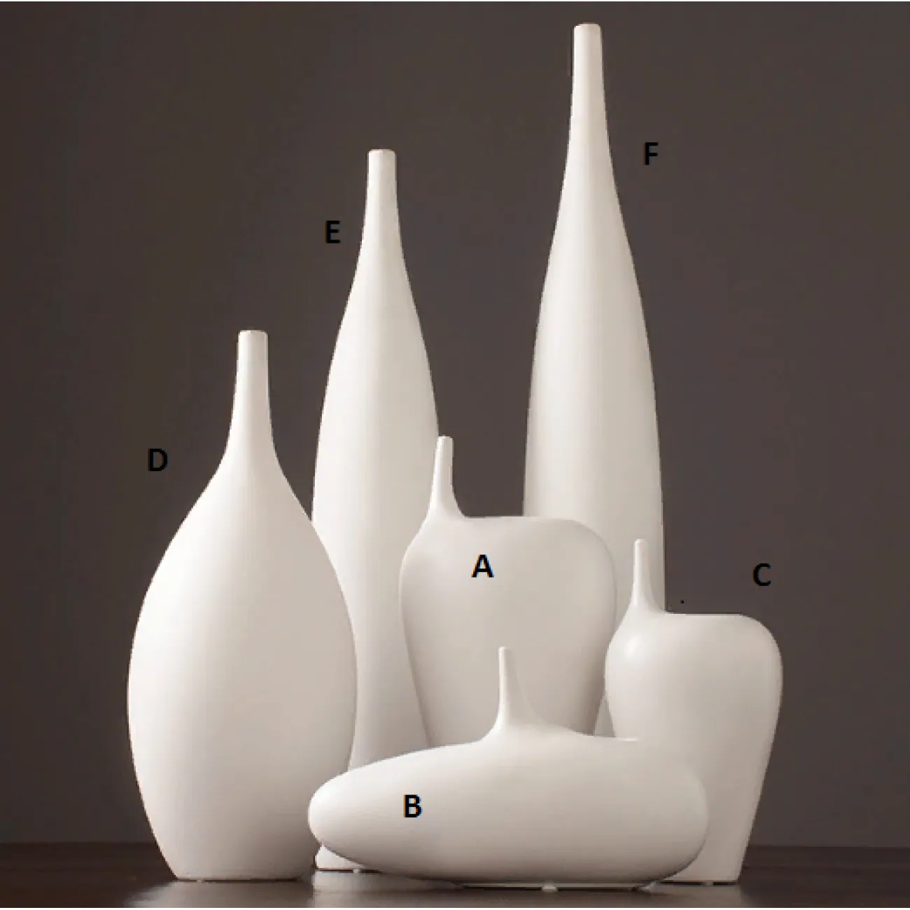 Керамическая белая ваза ручной работы Angelina 