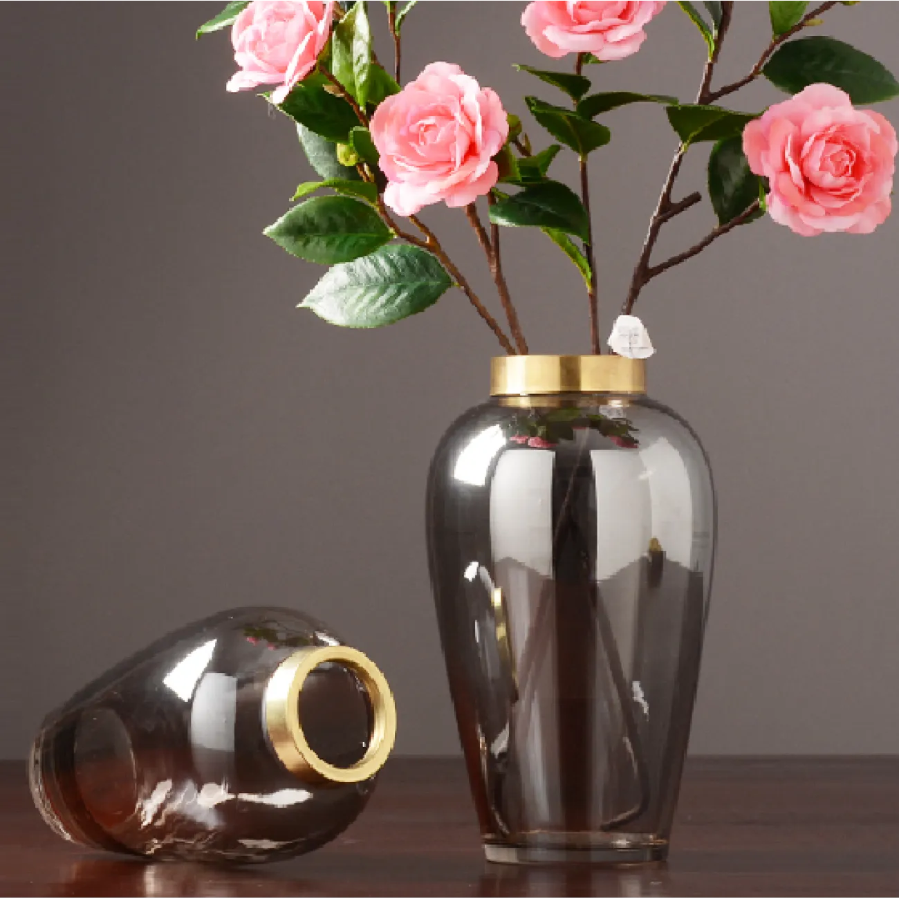 Скандинавская стеклянная прозрачная ваза Amilia Скандинавская стеклянная прозрачная ваза Amilia