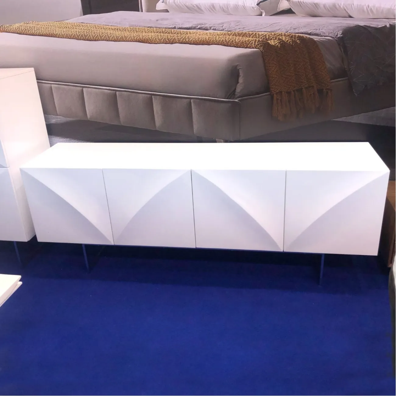 Буфет W-102 белый ESF Буфет W-102 белый ESF