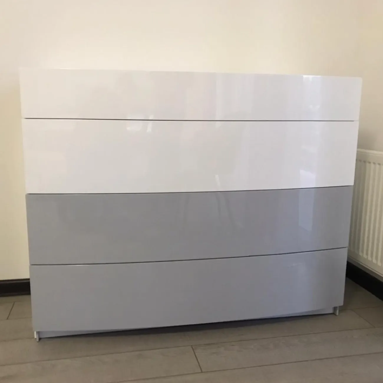 Комод горизонтальный FENICIA 910C белый/серый ESF Комод горизонтальный FENICIA 910C белый/серый ESF