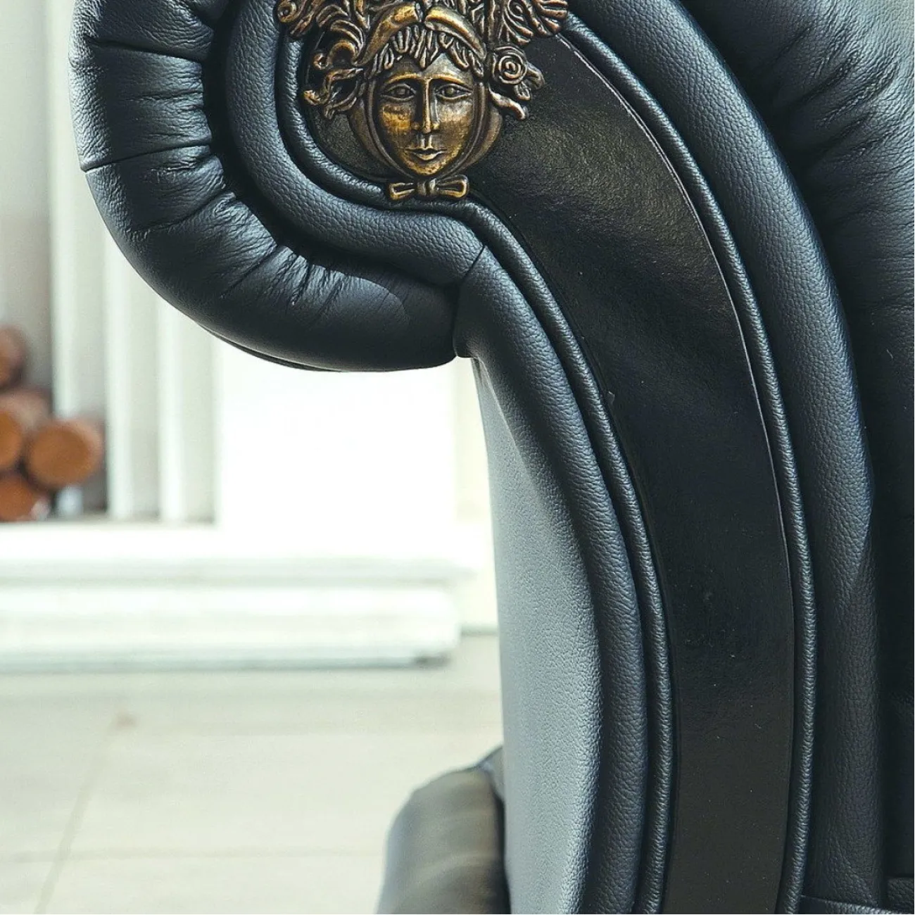 Кресло Versace черный ESF Кресло Versace черный ESF