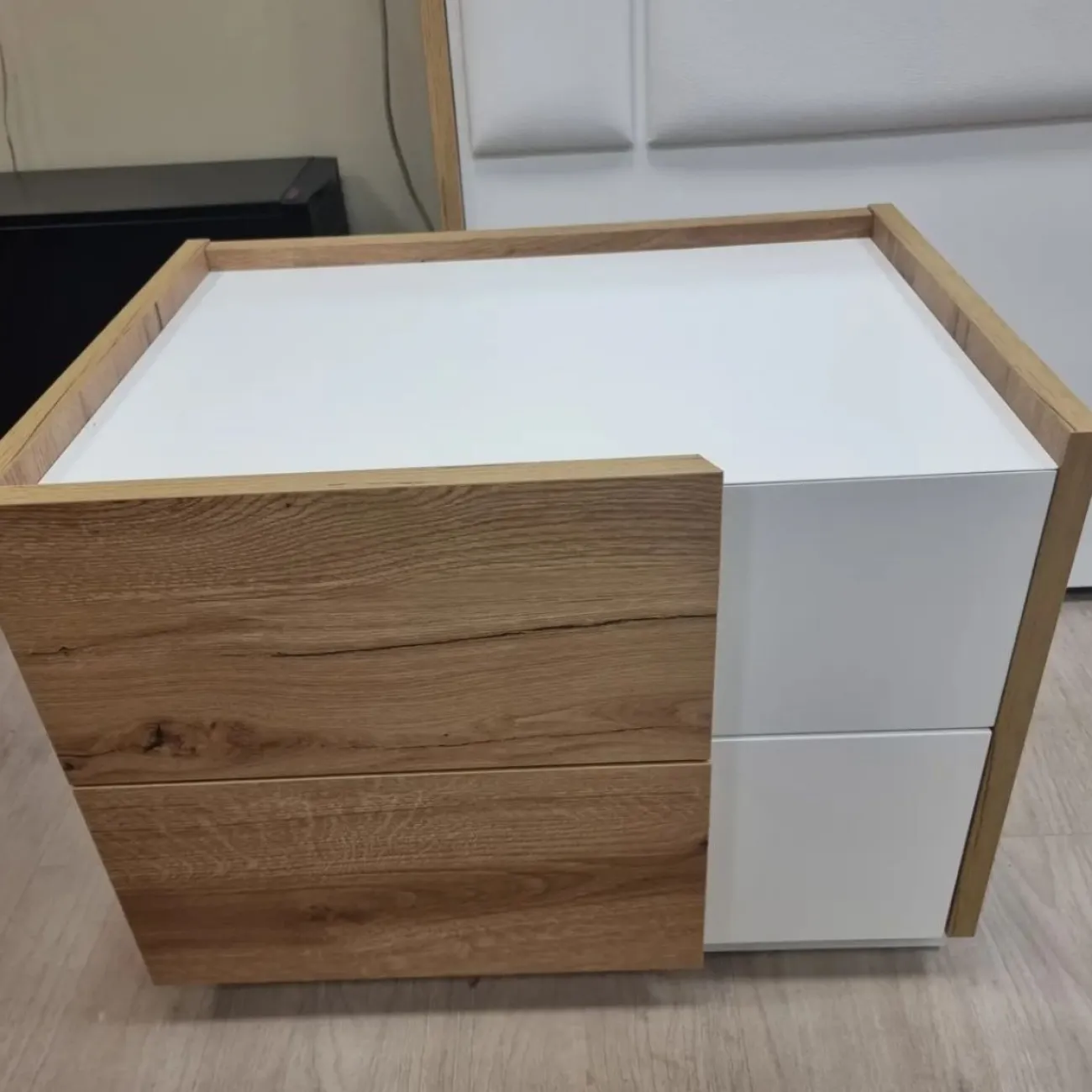 Кровать FENICIA 611 (160 х200) с подсветкой, 2 тумбочки, комод, зеркало  ESF 